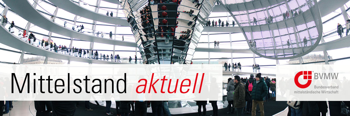 E-Mail-Header: Menschen in der Reichstagskuppel
