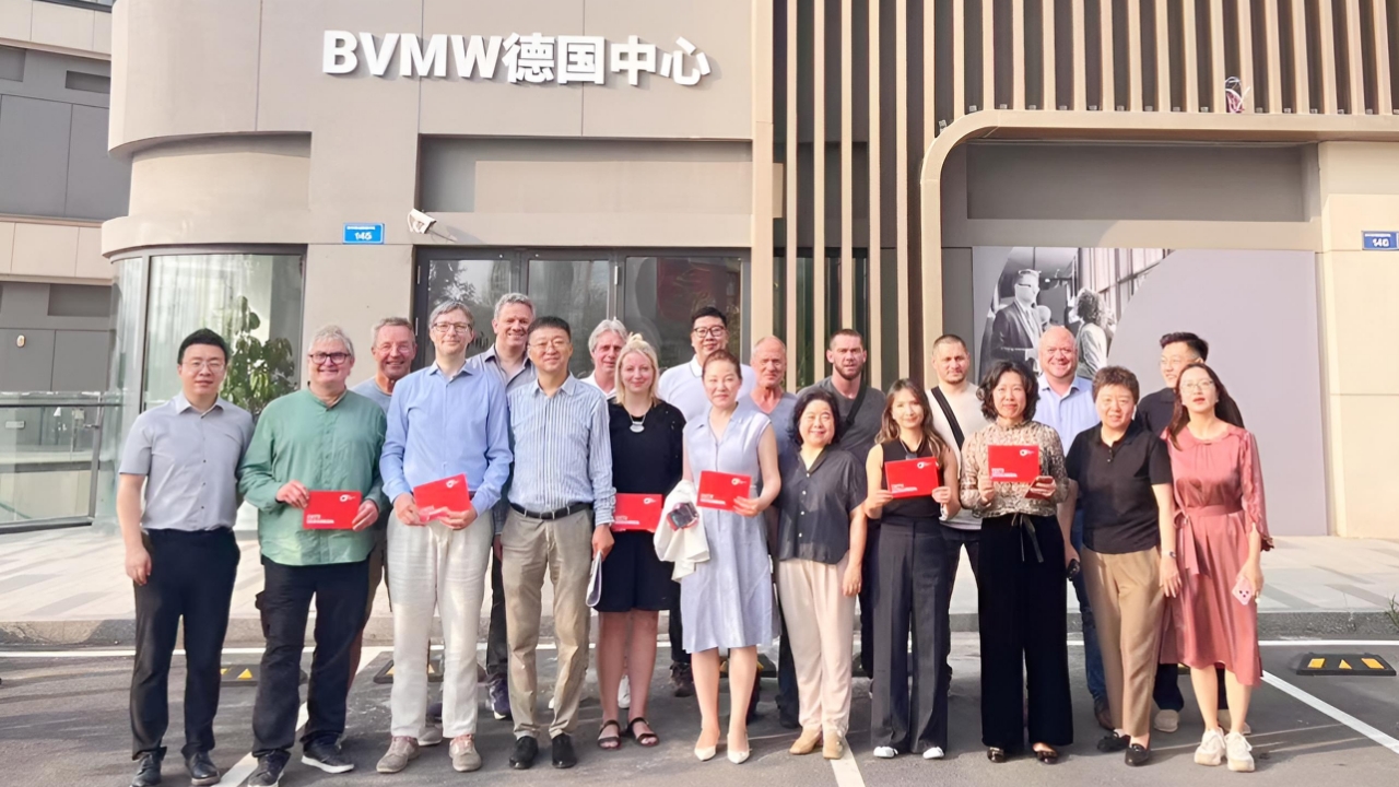 Lesen Sie unseren Beitrag über die Unternehmerreise 2025 nach Shenyang