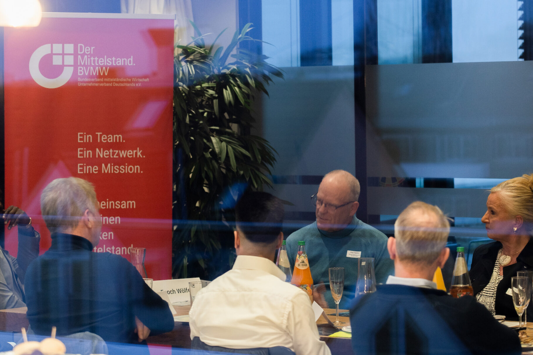 Fotos Runder Tisch Bauen