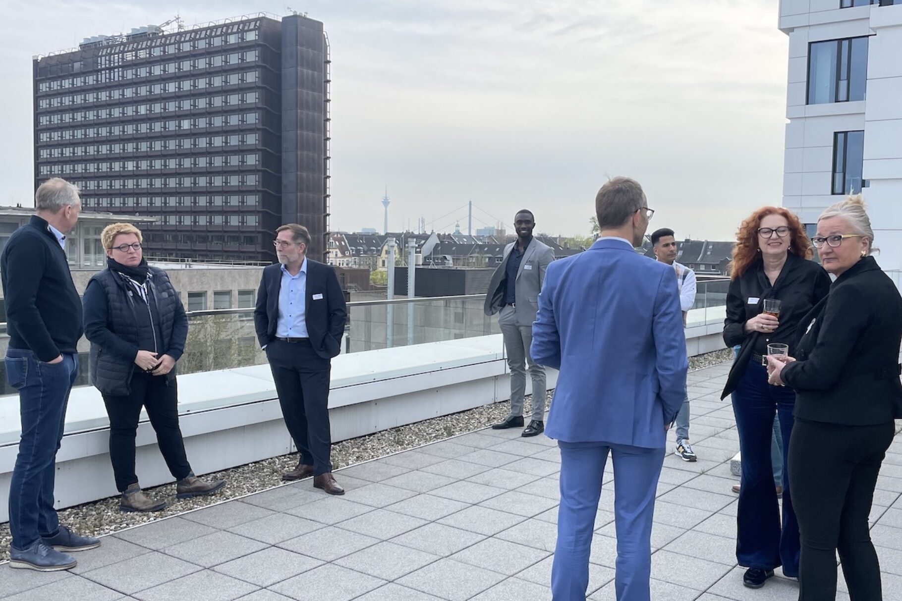 Fotos Runder Tisch Bauen