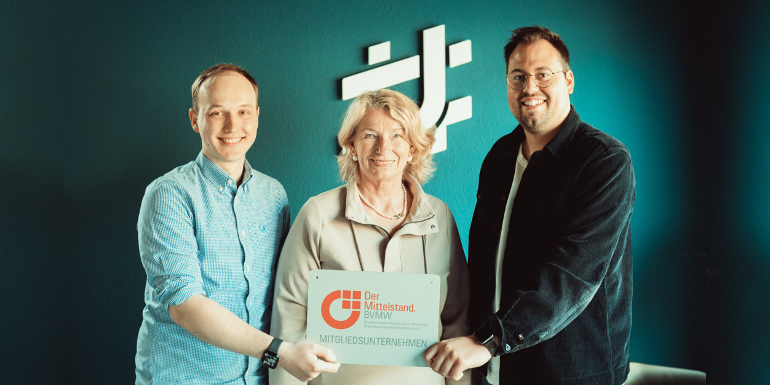 Herzlich willkommen im BVMW: Leo Wiemer und Nils Nolte, UNVERZICHTBAR, Social Media Manufaktur, Gießen