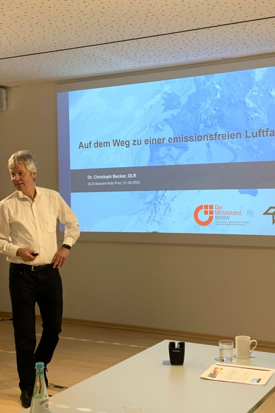 Dr. Christoph Becker