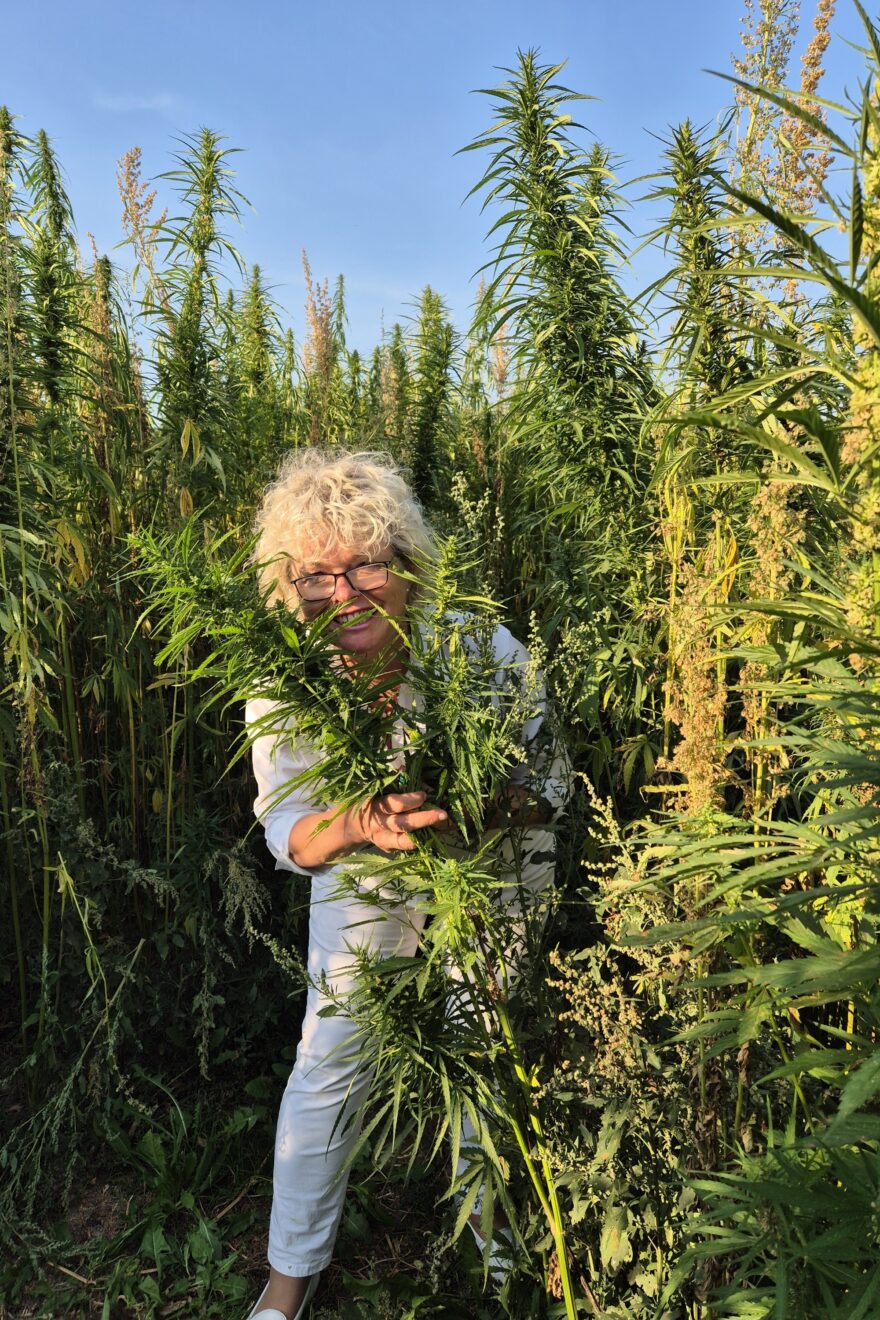 20250820 1821000 resized