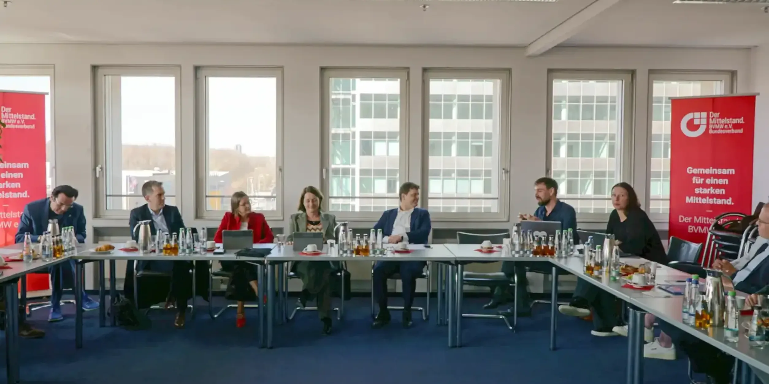 Round Table Gespraech Leonie Gebers 19 03 2026 1820x1024