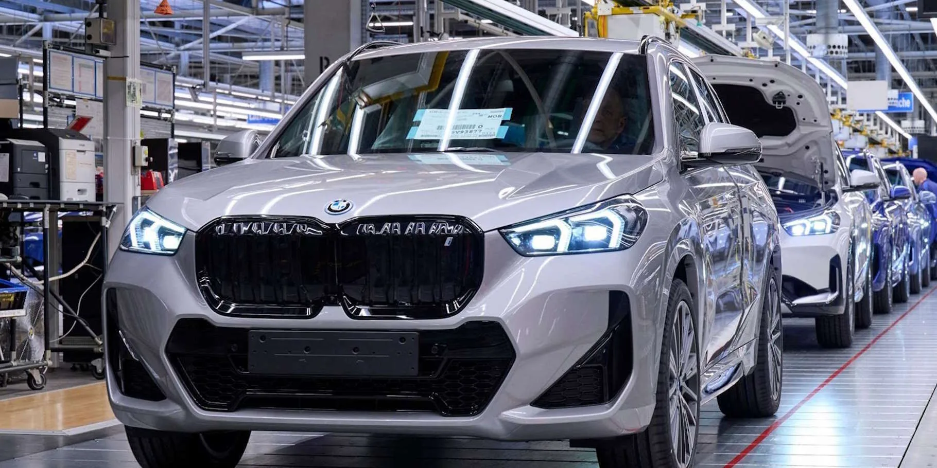 BMW 1820x910px