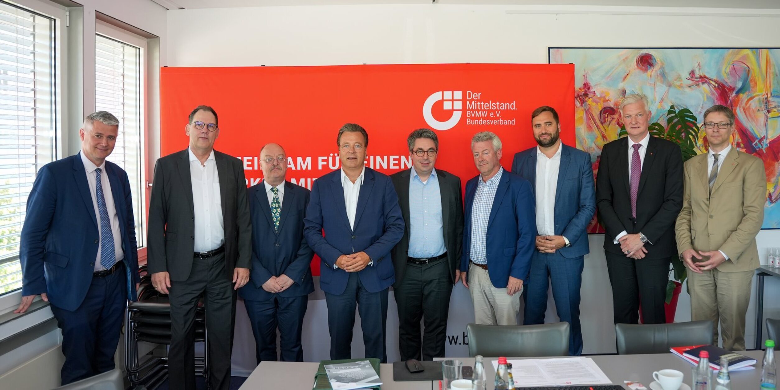 Kommission Aussenwirtschaft Gruppenbild 1920x1058 20220623