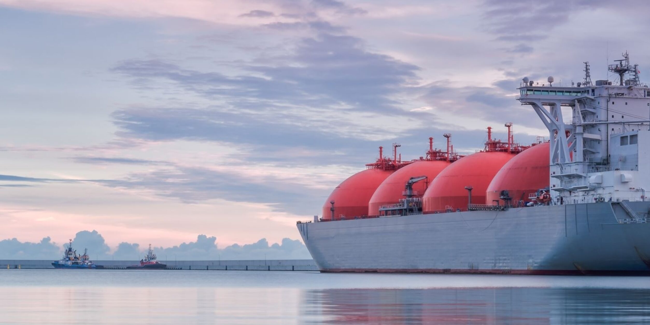 LNG Tanker 1460x730