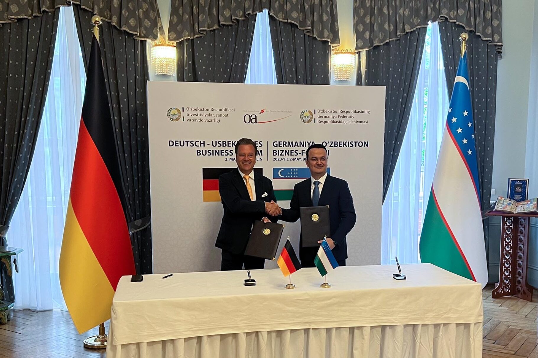 Unterzeichnung Protokoll Zusammenarbeit Usbekistan