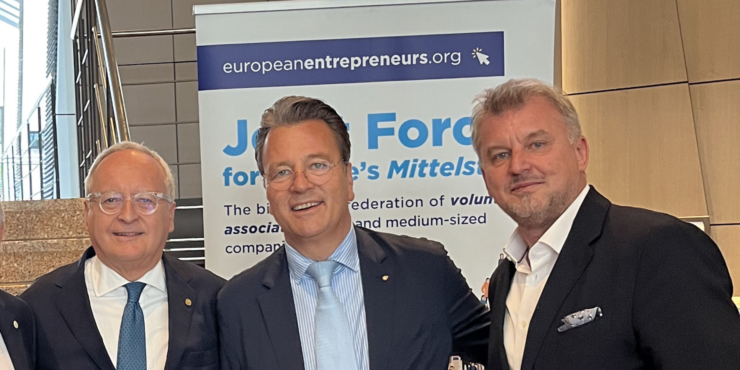 Bild nach der Ernennung zum Präsident des European Entrepreneurs CEA PME