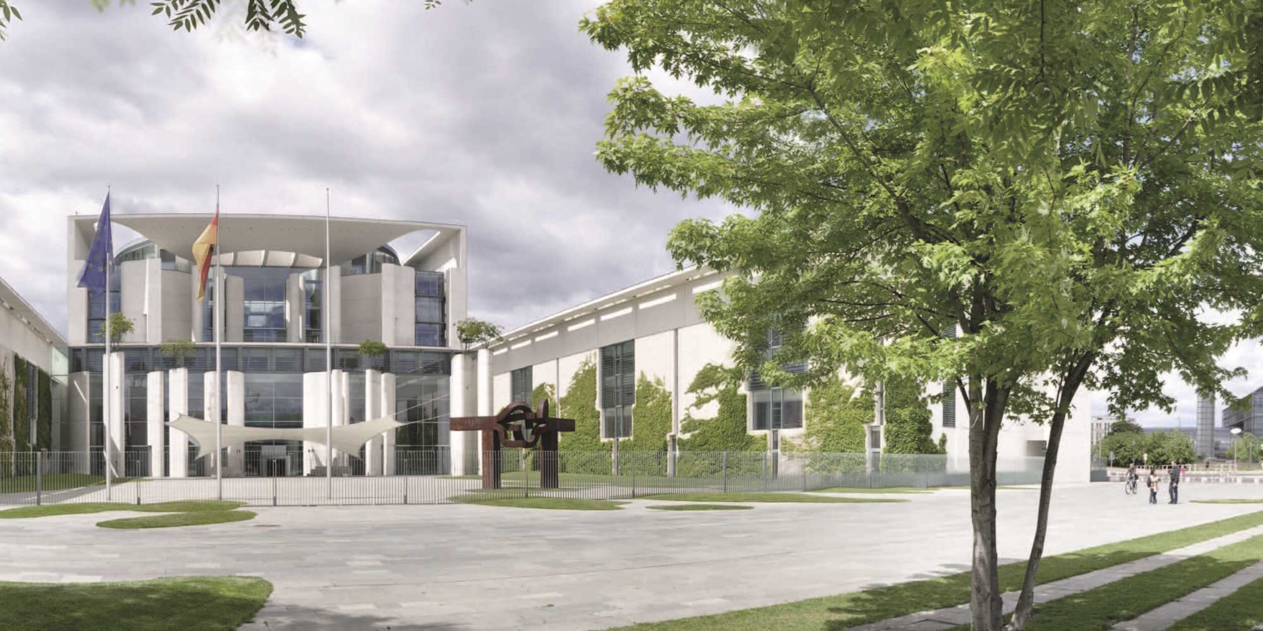 Broschüre Analyse 100 Tage Koalition 2000x1000px