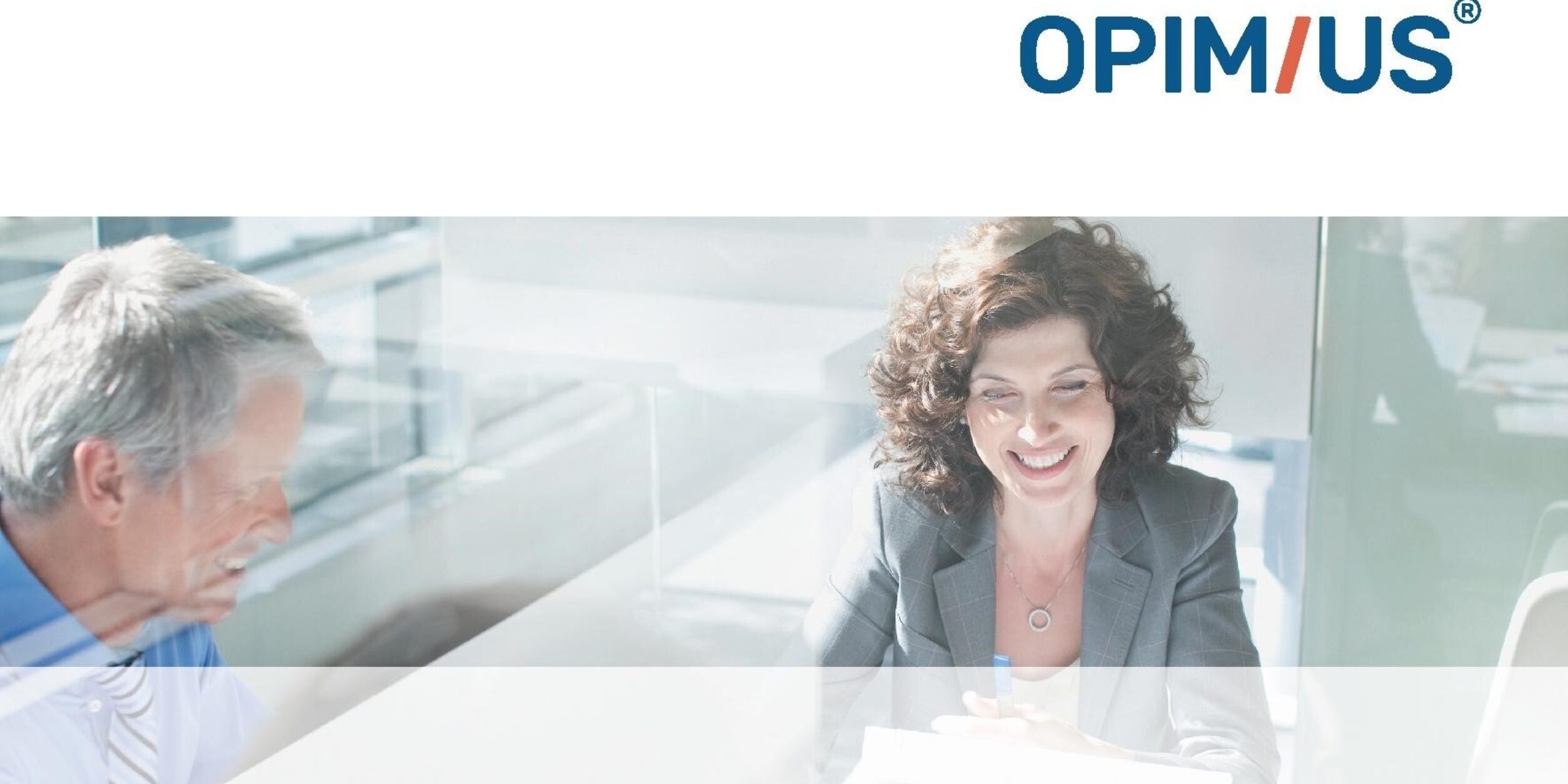 OPIMIUS Roll up Ausschnitt 02