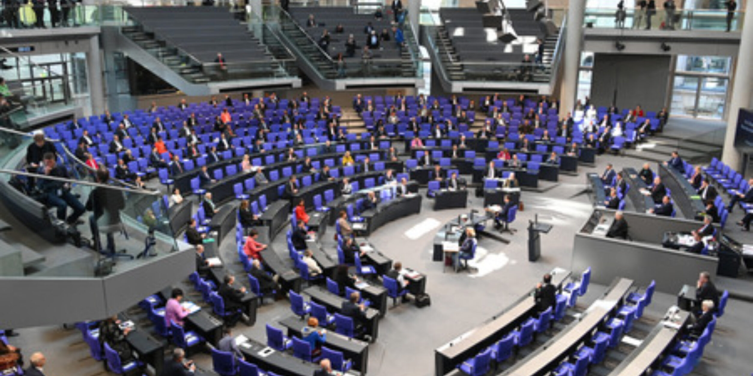 Header BVMW + Politik. Besuch einer Plenarsitzung im Deutschen Bundestag