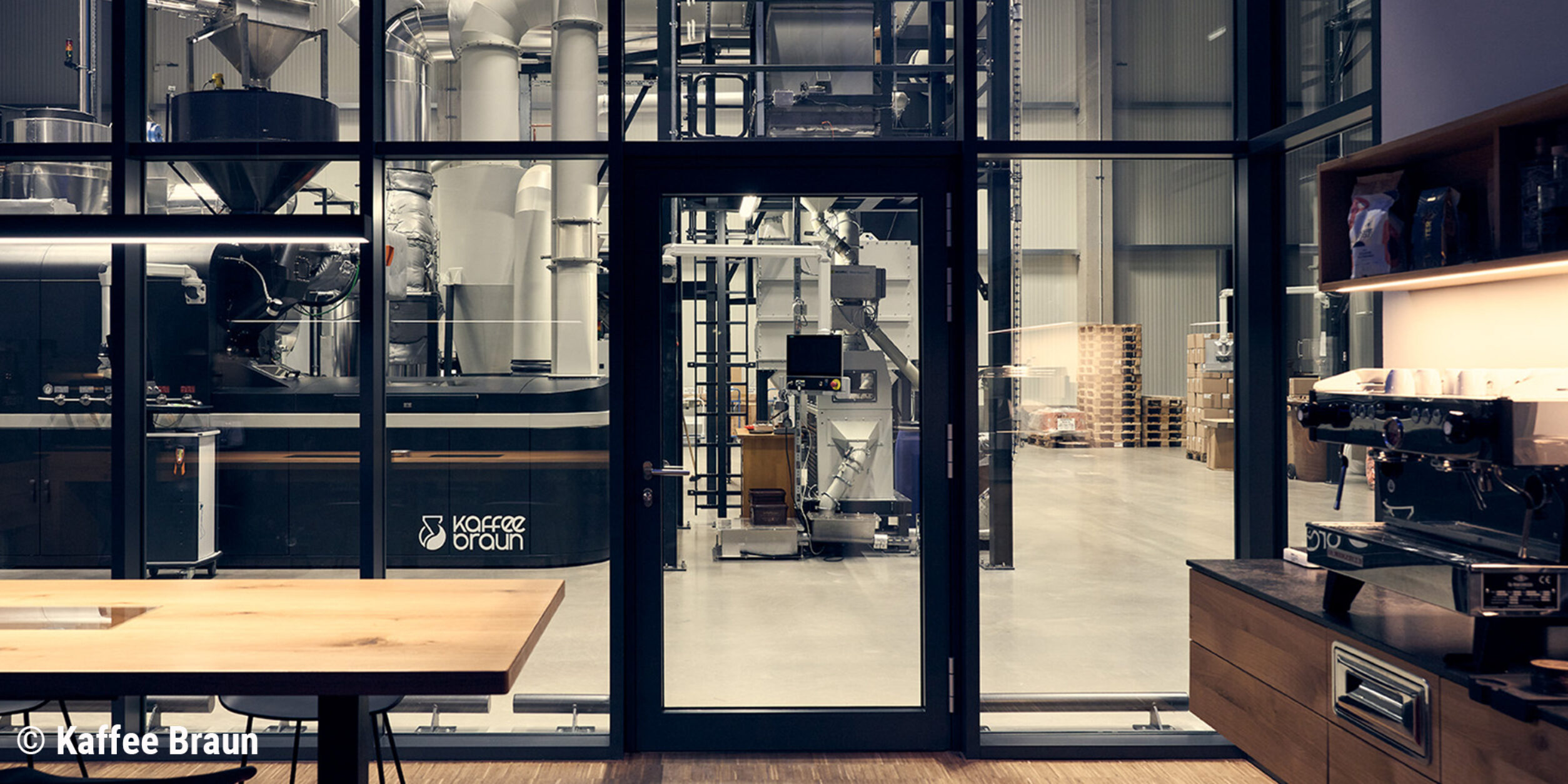 Header Hinter den Kulissen: Kaffee Braun