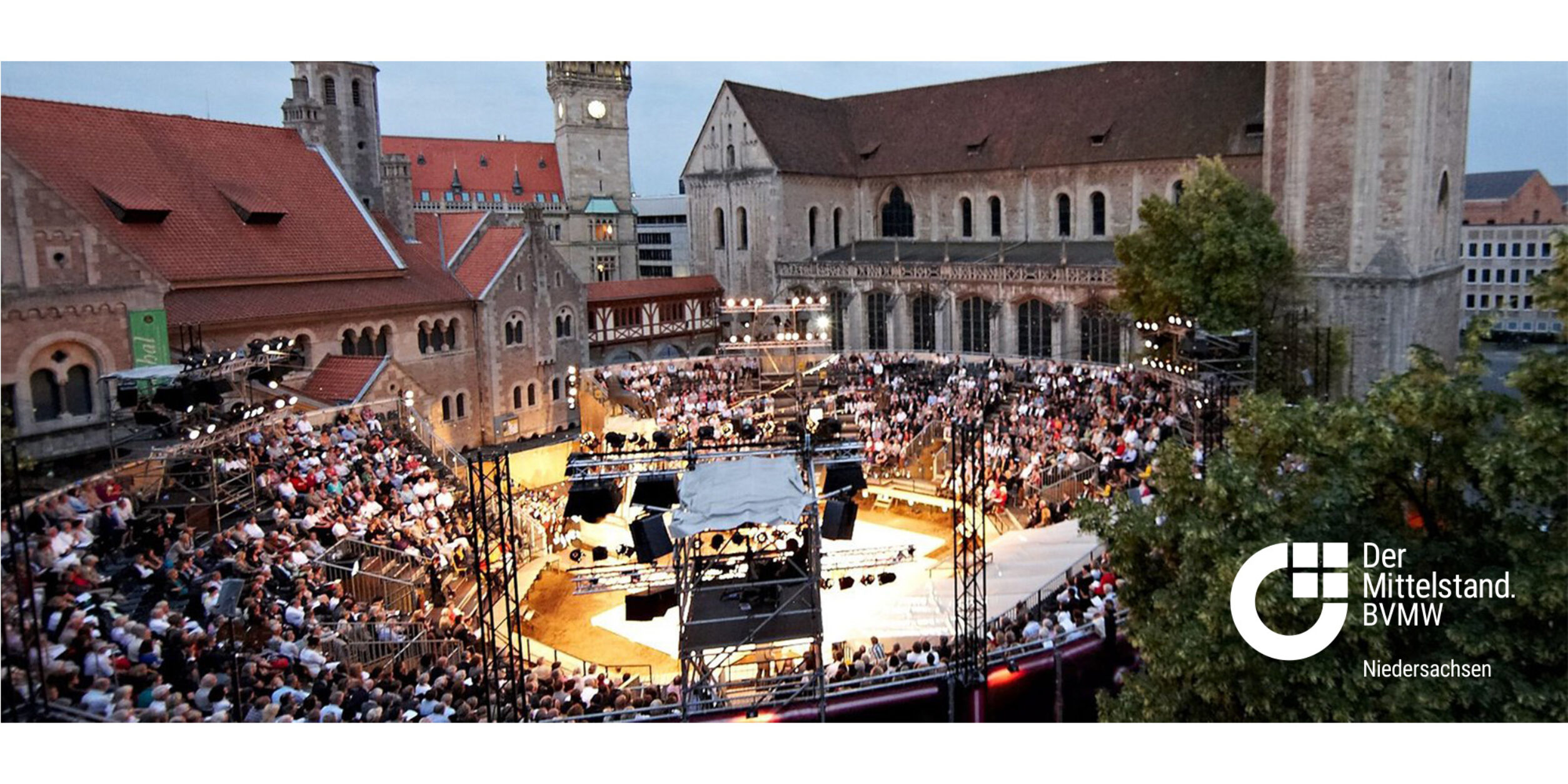 Header BurgPlatz Open Air | Die Generalmusikprobe im Staatstheater: Der Freischütz