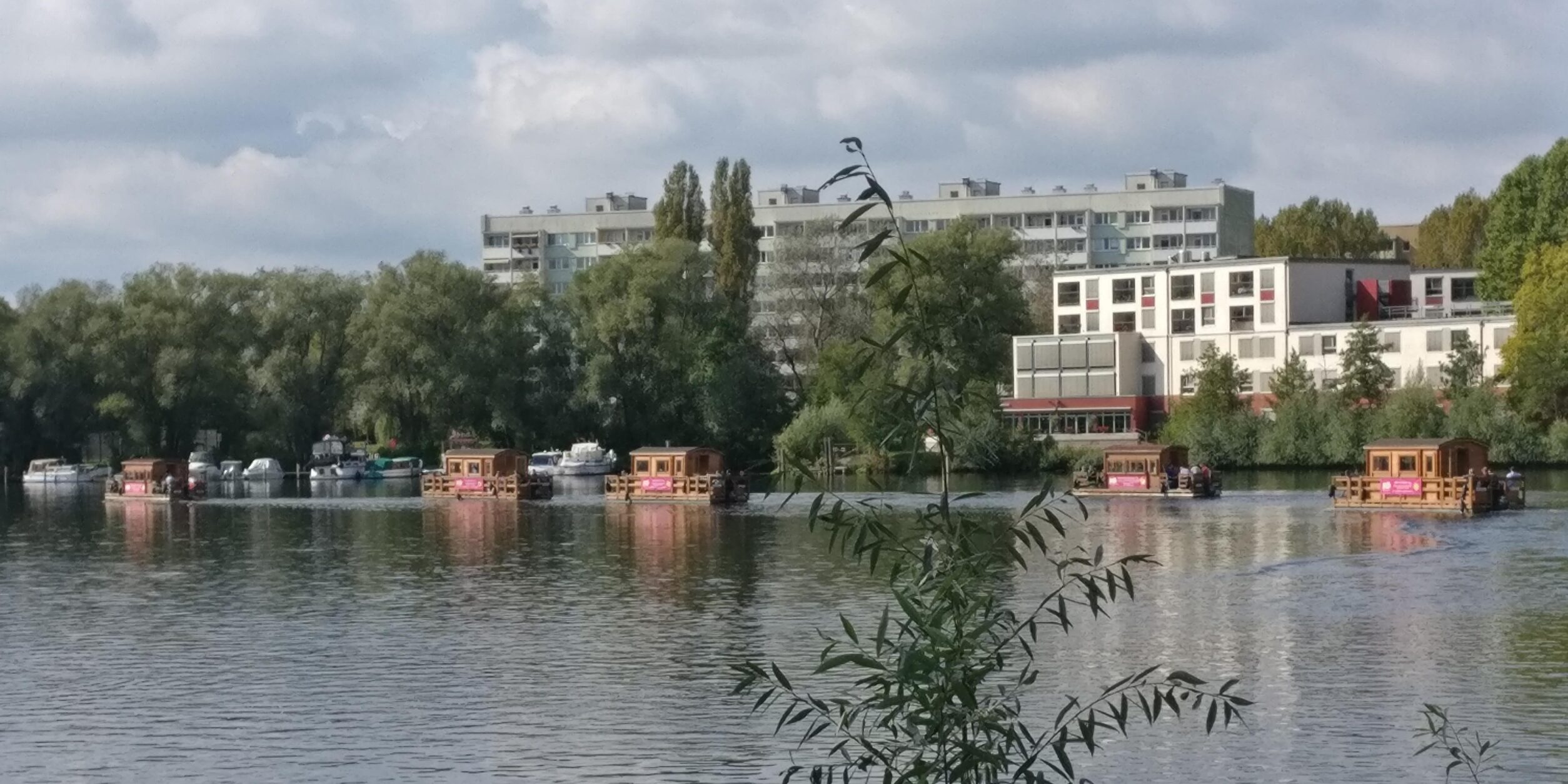 Header Grillen auf dem Wassere - Floßtour mit Diki Tours