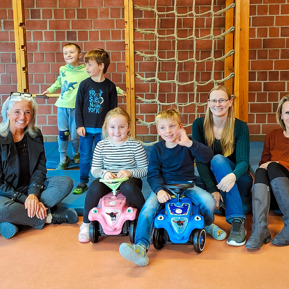 Wunschbaum-Wunsch erfüllt: Bobbycars für den Kindergarten Hummeltal