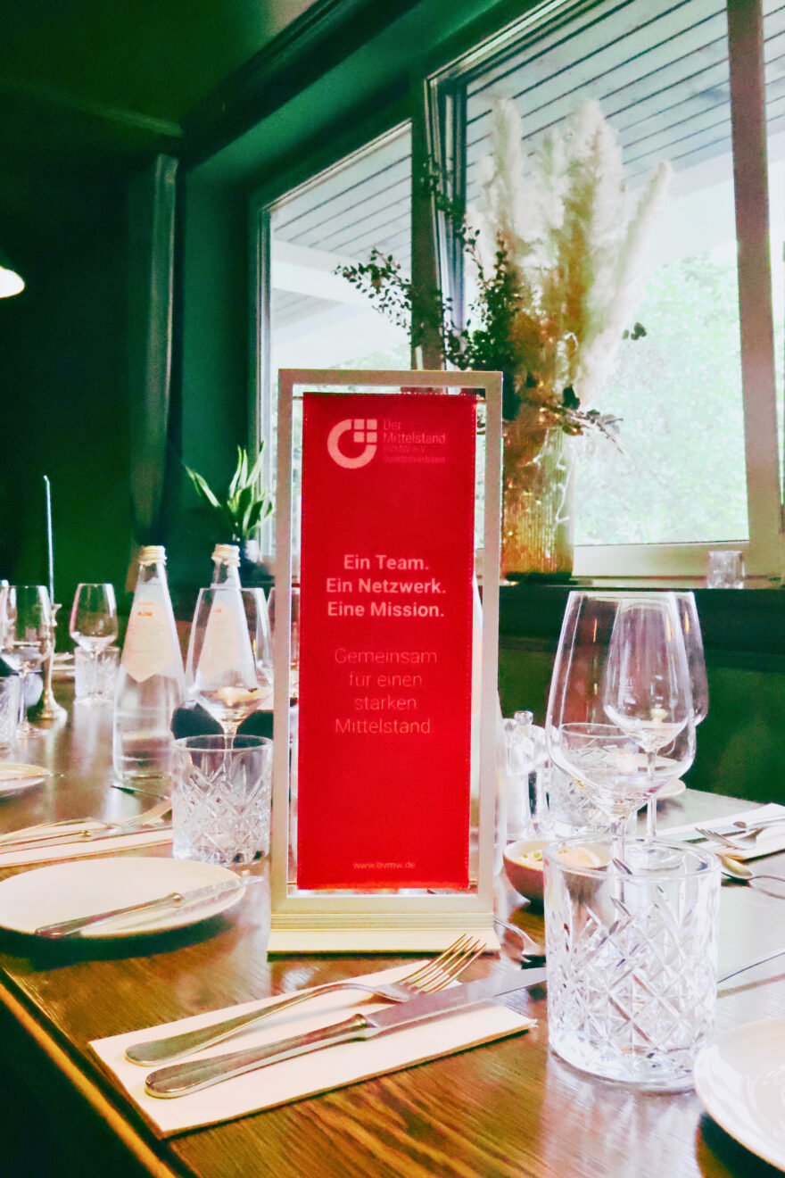 CEO DINNER 09 07 05 bearb