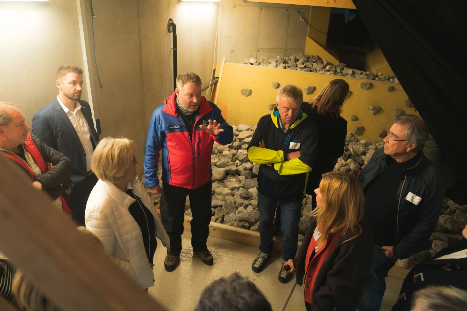 Höhlenrettung im Keller