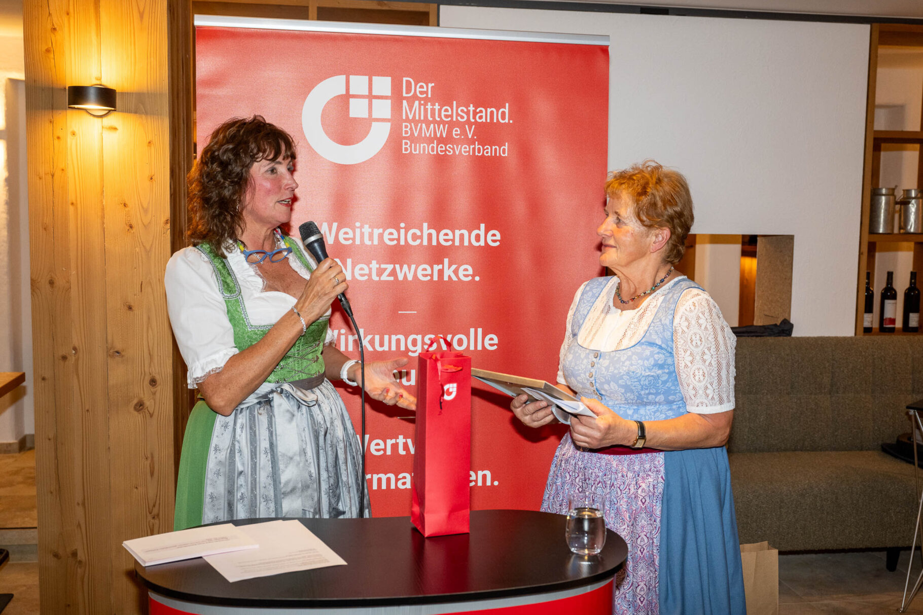 K. Kirchermeier, Stellv. Landrätin Schmidhuber