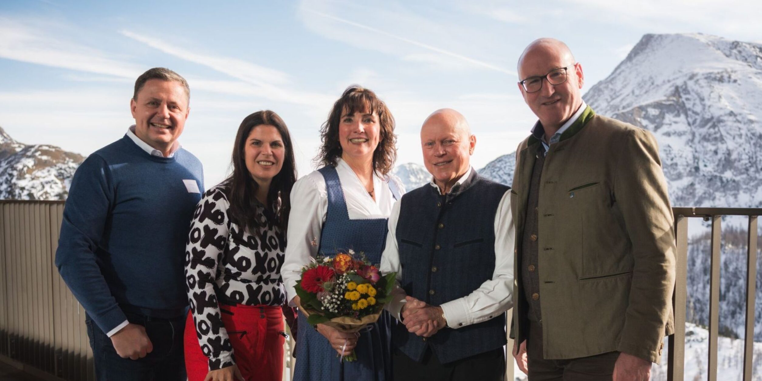 Gruppenfoto Jenner 2026; Kornelia Kirchermeier feiert 5 Jahre Mittelstandsarbeit mit von links MdL Michael Koller (FW), Caroline de la Rosa (BVMW) und Landrat Bernhard Kern(CSU) auf dem Jenner