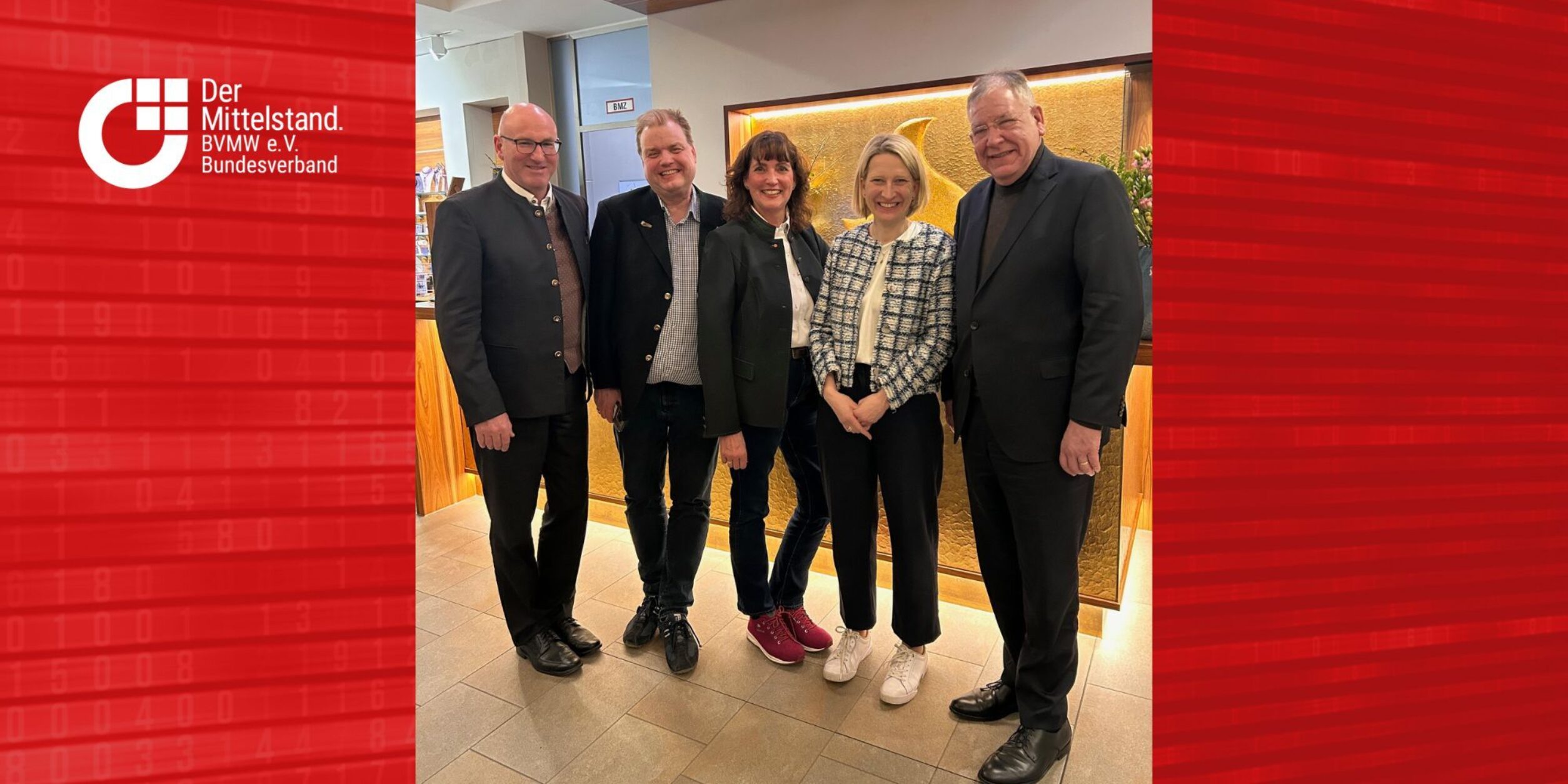 Christoph Ahlhaus trifft Landrat Bernhard Kern sowie die Inhaber des Klosterhofs Bayerisch Gmain