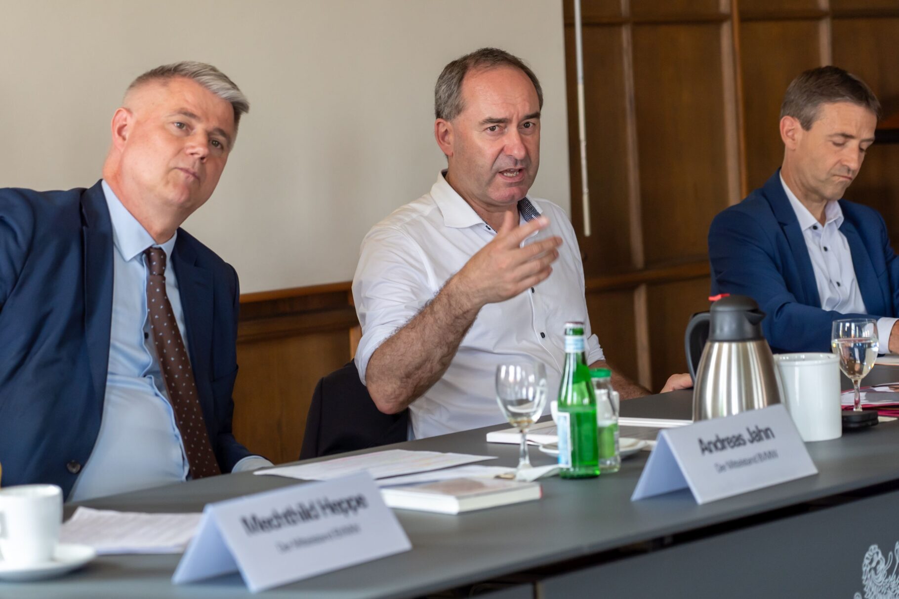 A. Jahn, H. Aiwanger