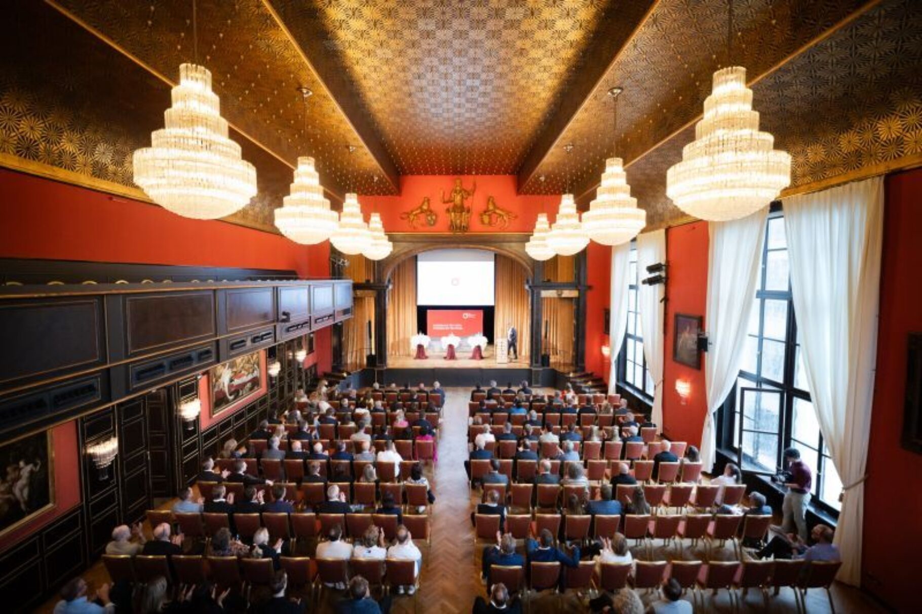Der Festsaal im Münchner Künstlerhaus