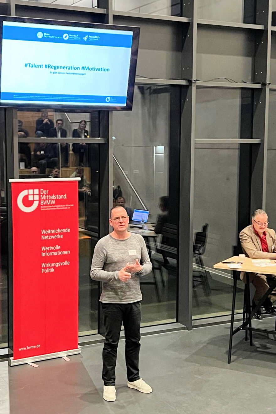 Bjoern Steinbrink von Careholdervalue Institut für Schlaf- und Regeneration