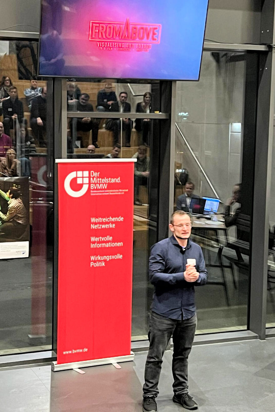 Lukas Zecher von From Above Film