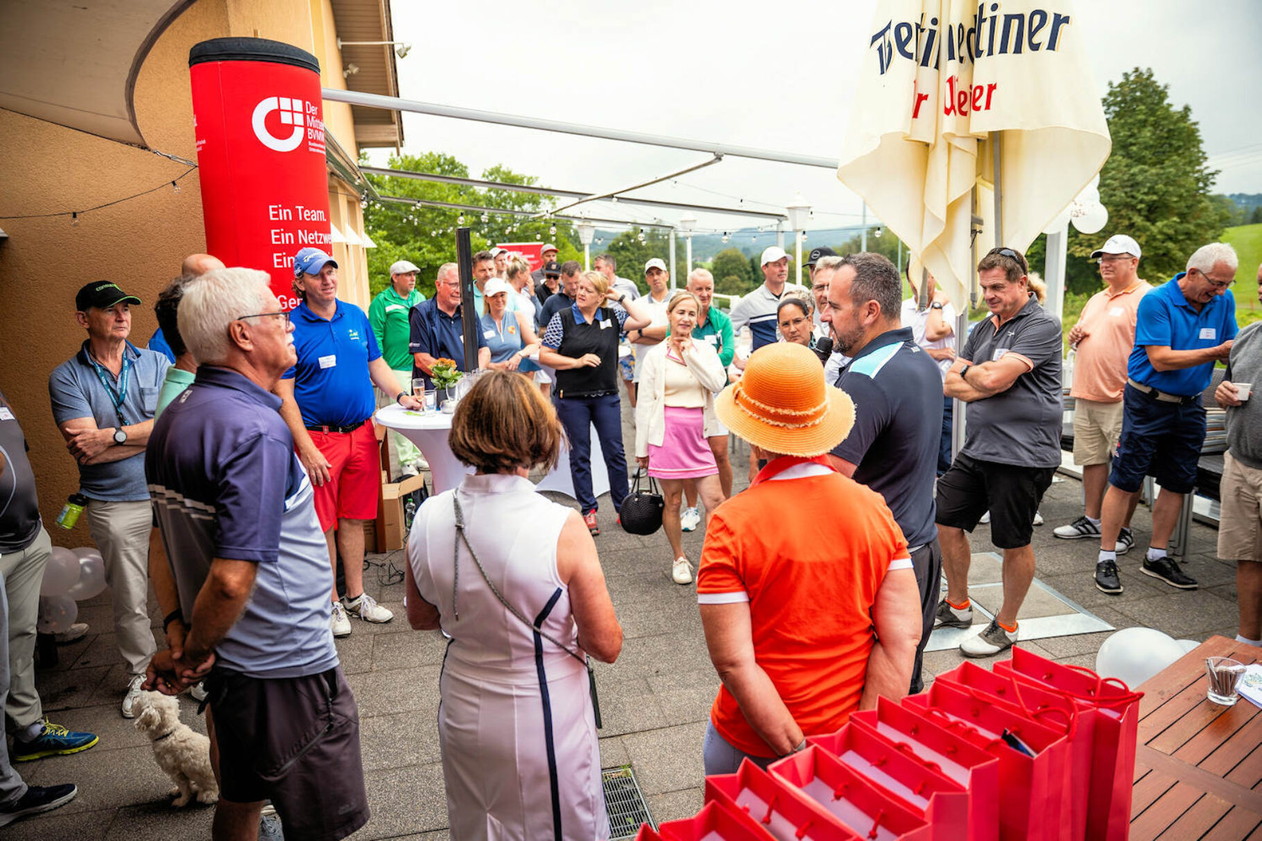 Begrüßung der Teilnehmer