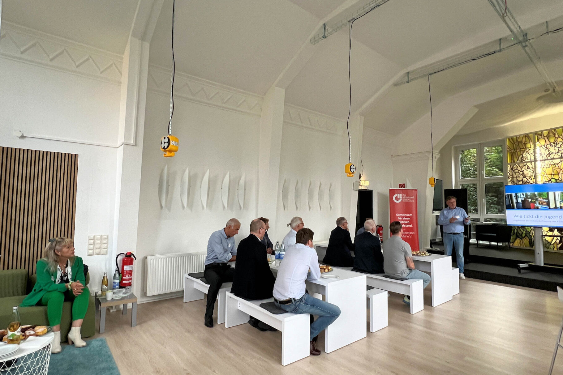 Teilnehmer beim Vortrag