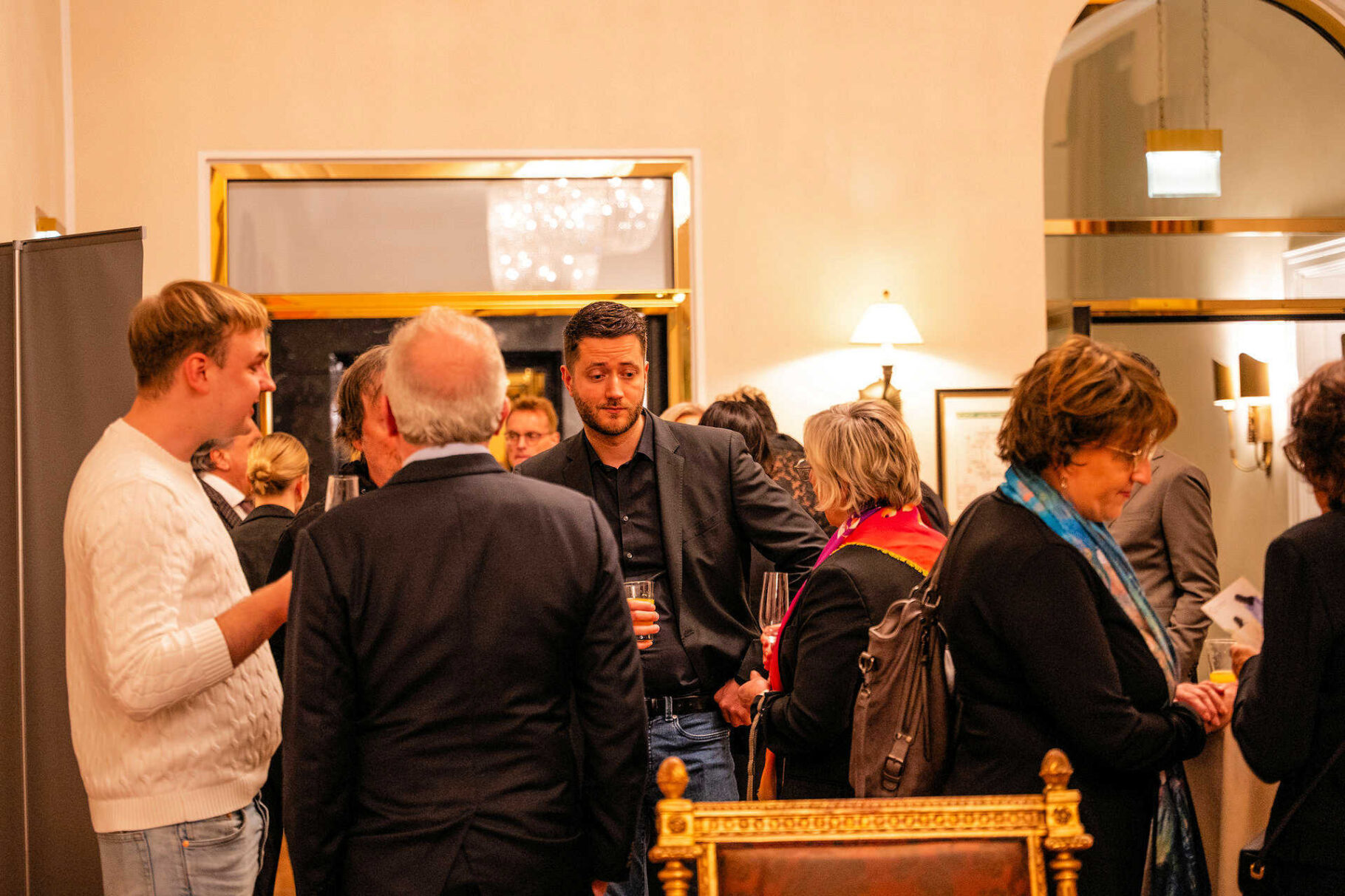 Teilnehmer im Gespräch