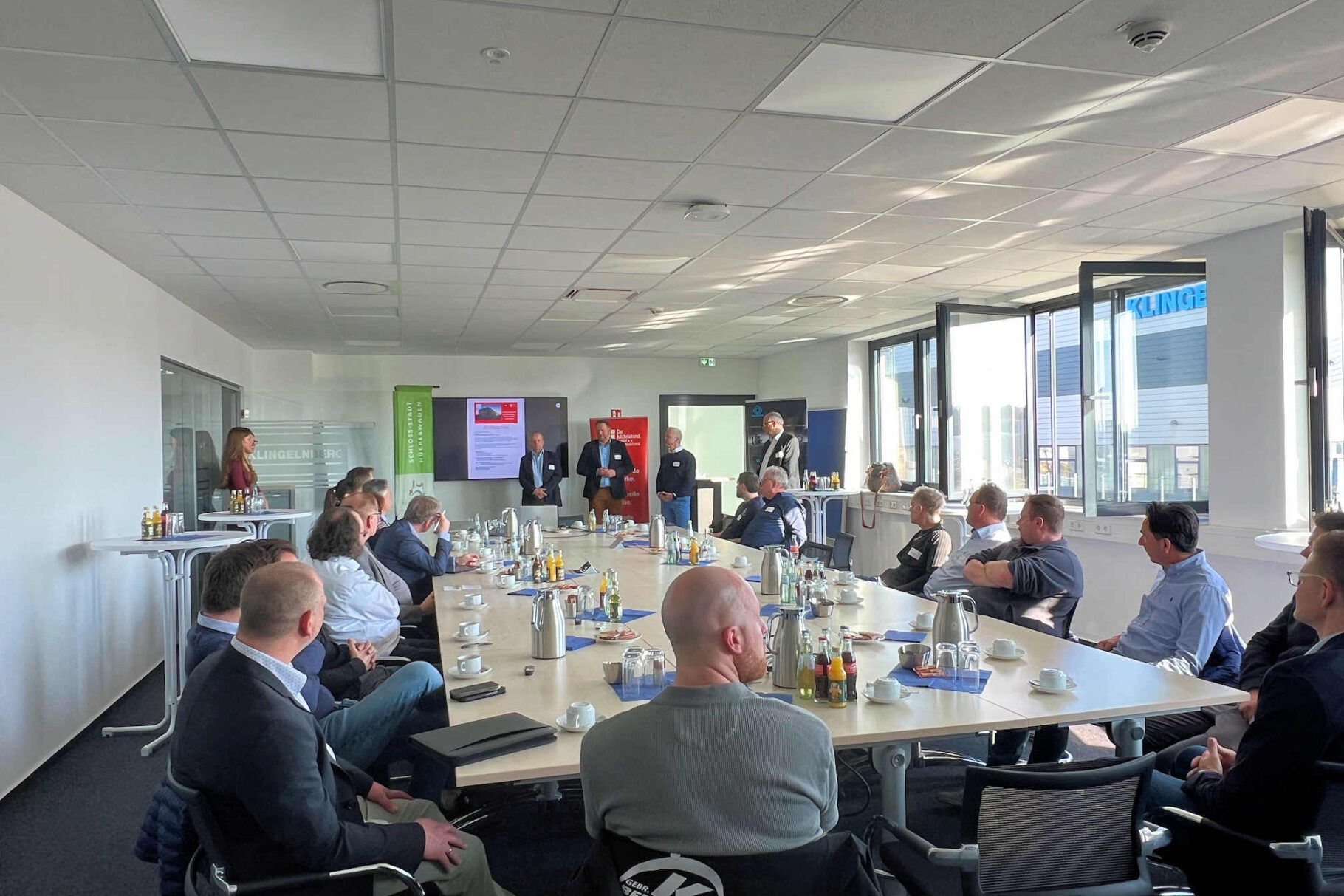 Teilnehmer beim Vortrag