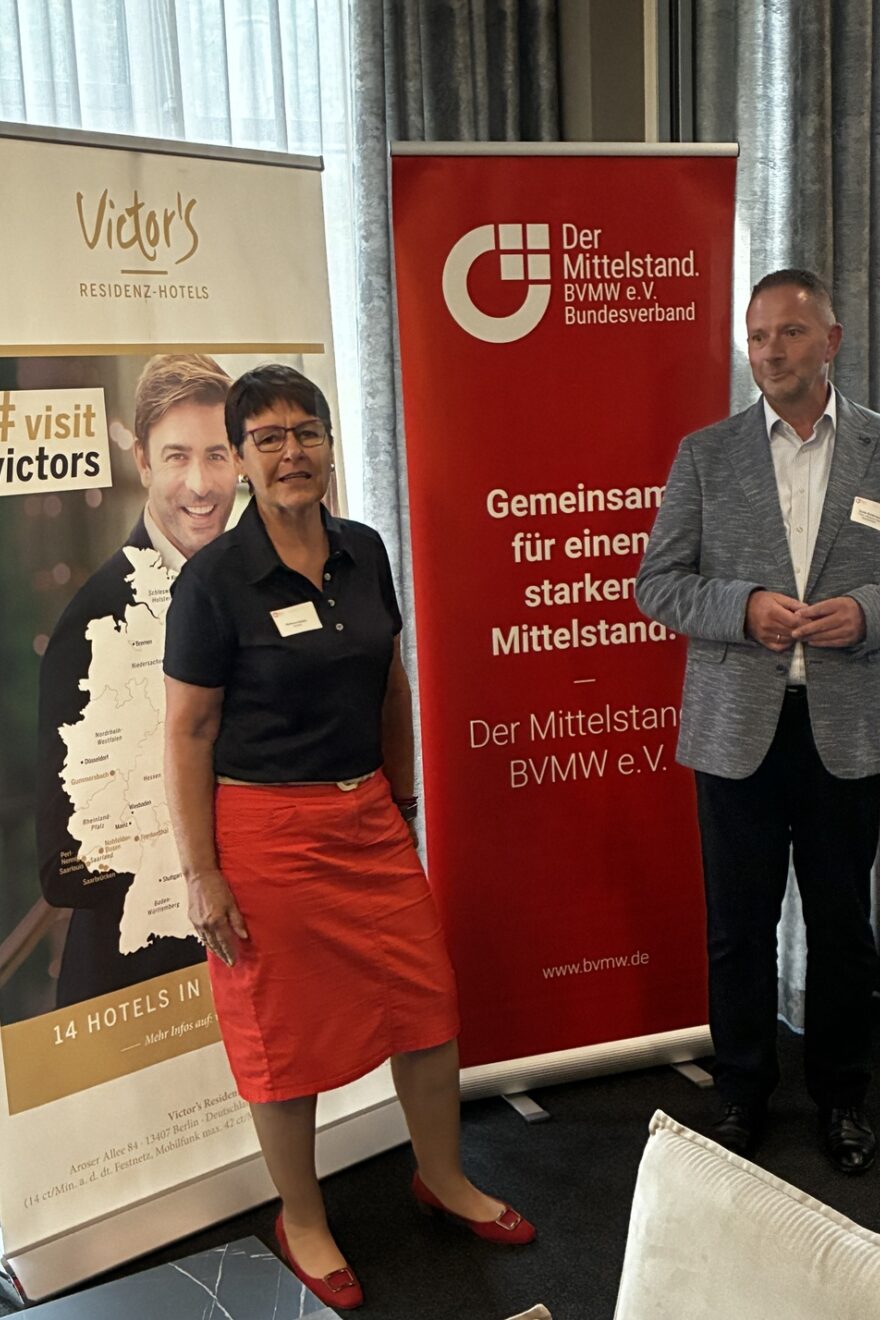 Barbara Herbst und Guido Gundermann bei der Begrüßung
