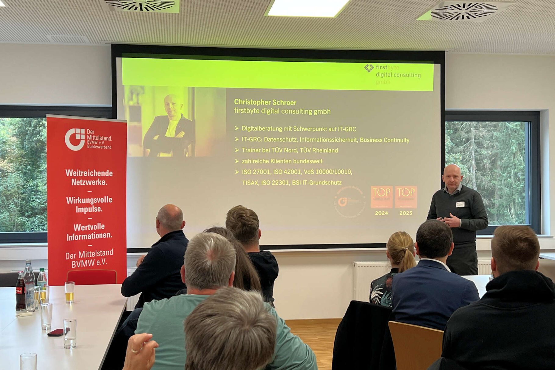 Christopher Schroer beim Vortrag