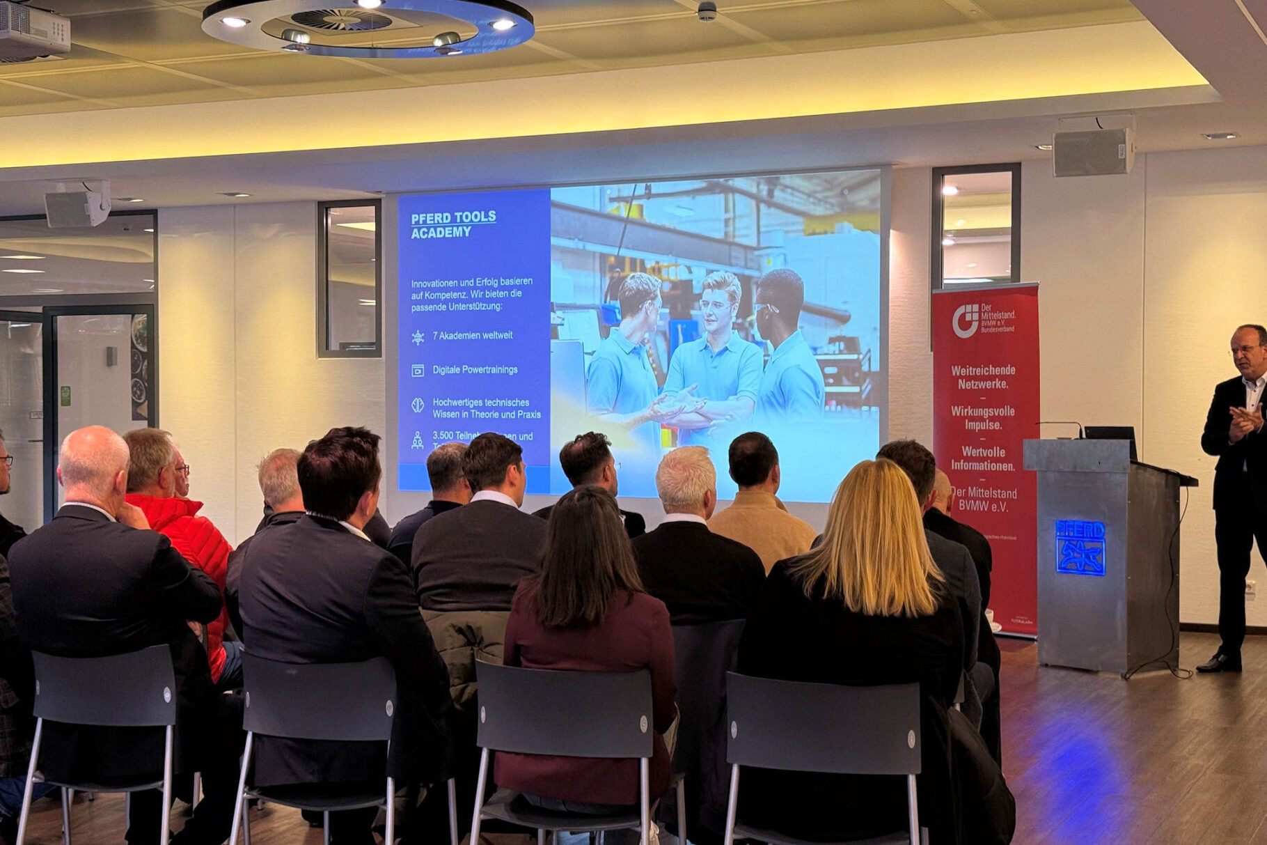 Klaus Kasper stellt das Unternehmen vor