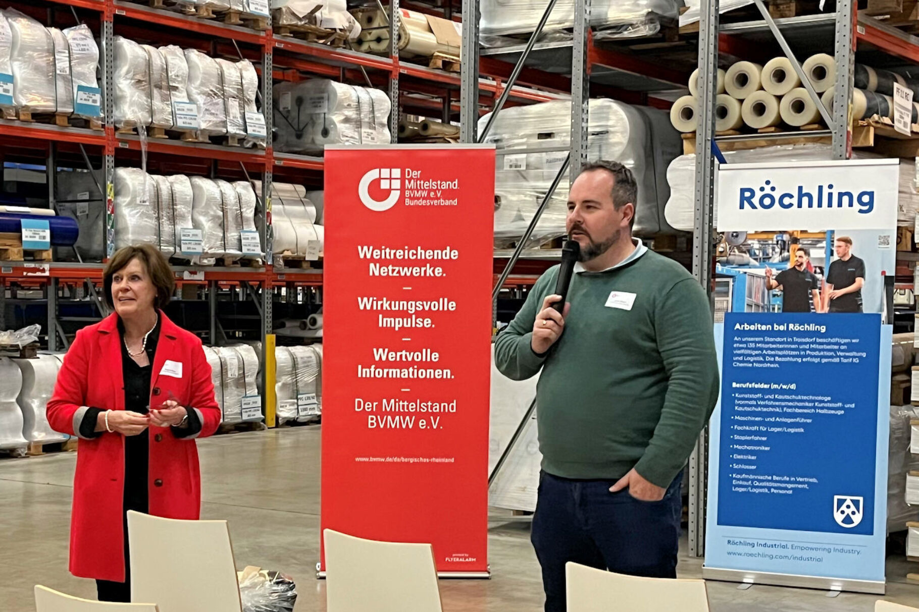 Dagmar und Julian Mayer vor den Rollups