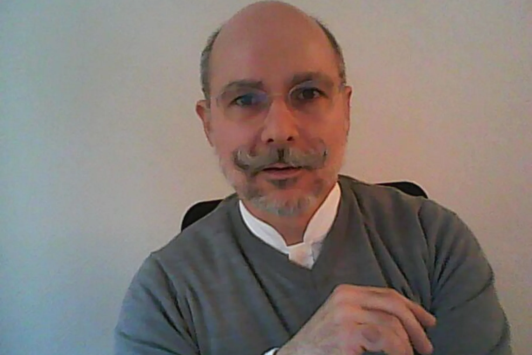 André	A.	Descloux
