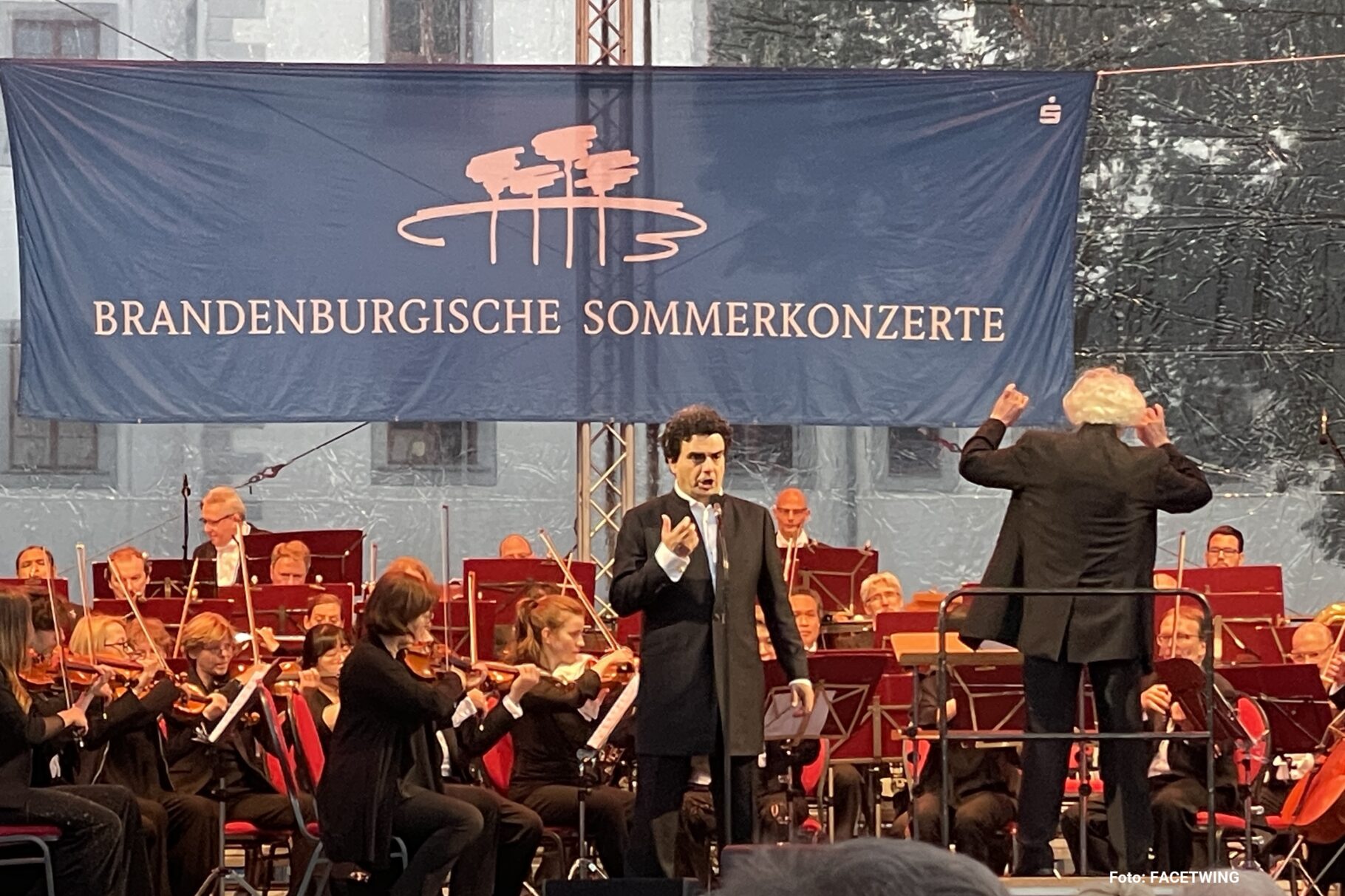 Rolando Villazón beim Brandenburgischem Sommerkonzert in der Klosterschänke Doberlug