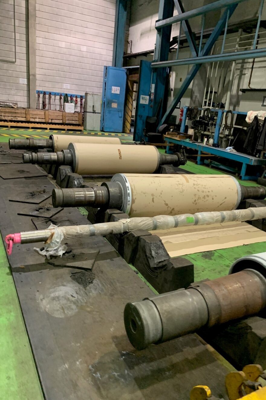 Einblick in die Produktion - Hartverchromung von Zylindern
