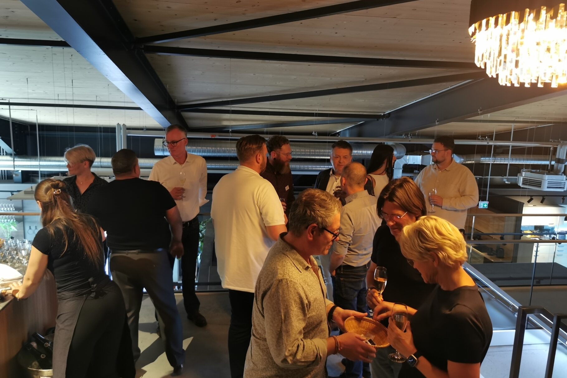 Live Netzwerken beim "Thailändischen Abend".