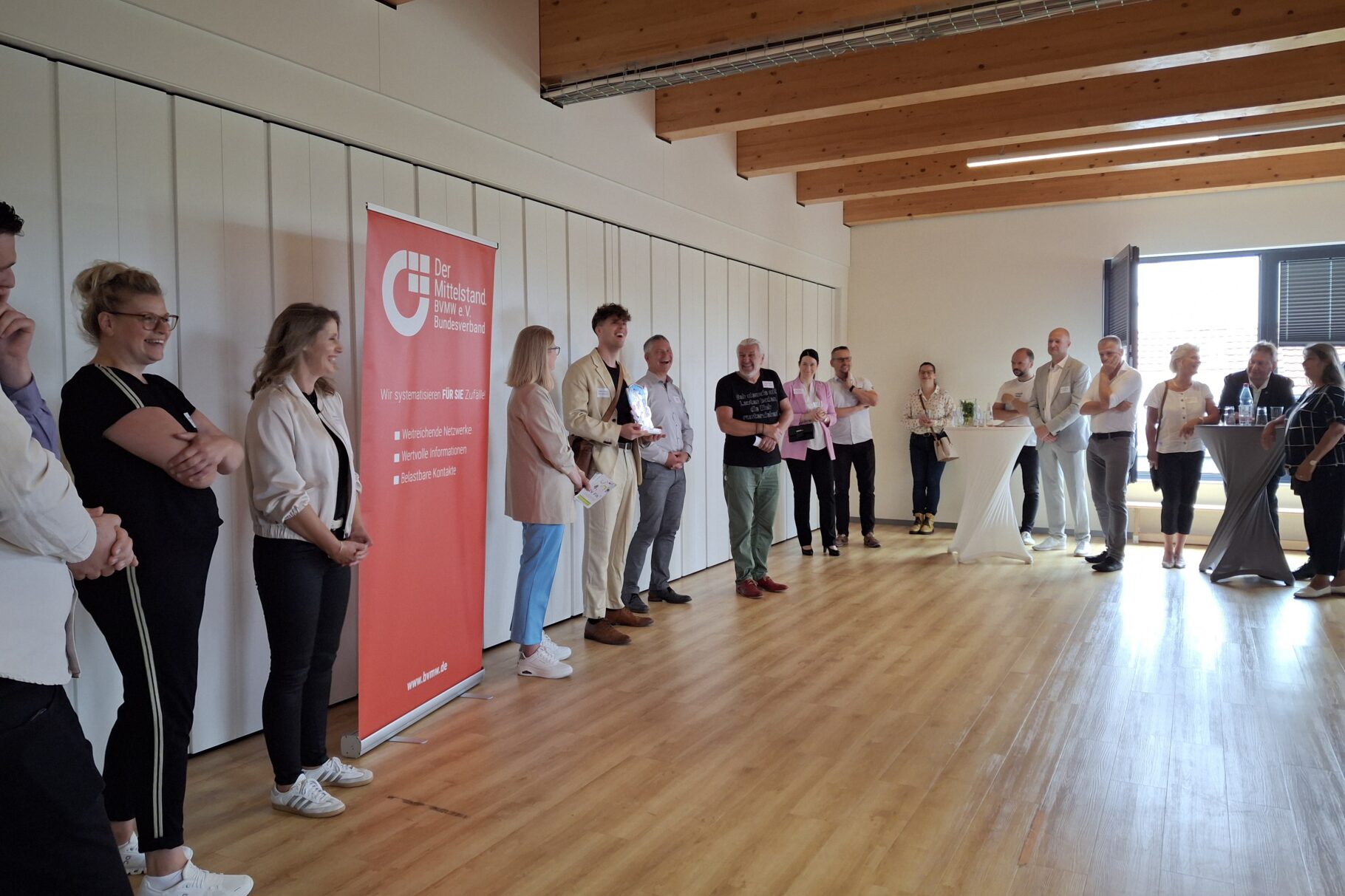 Vorstellung des Kinderschutzpreises durch Martin Schüler.