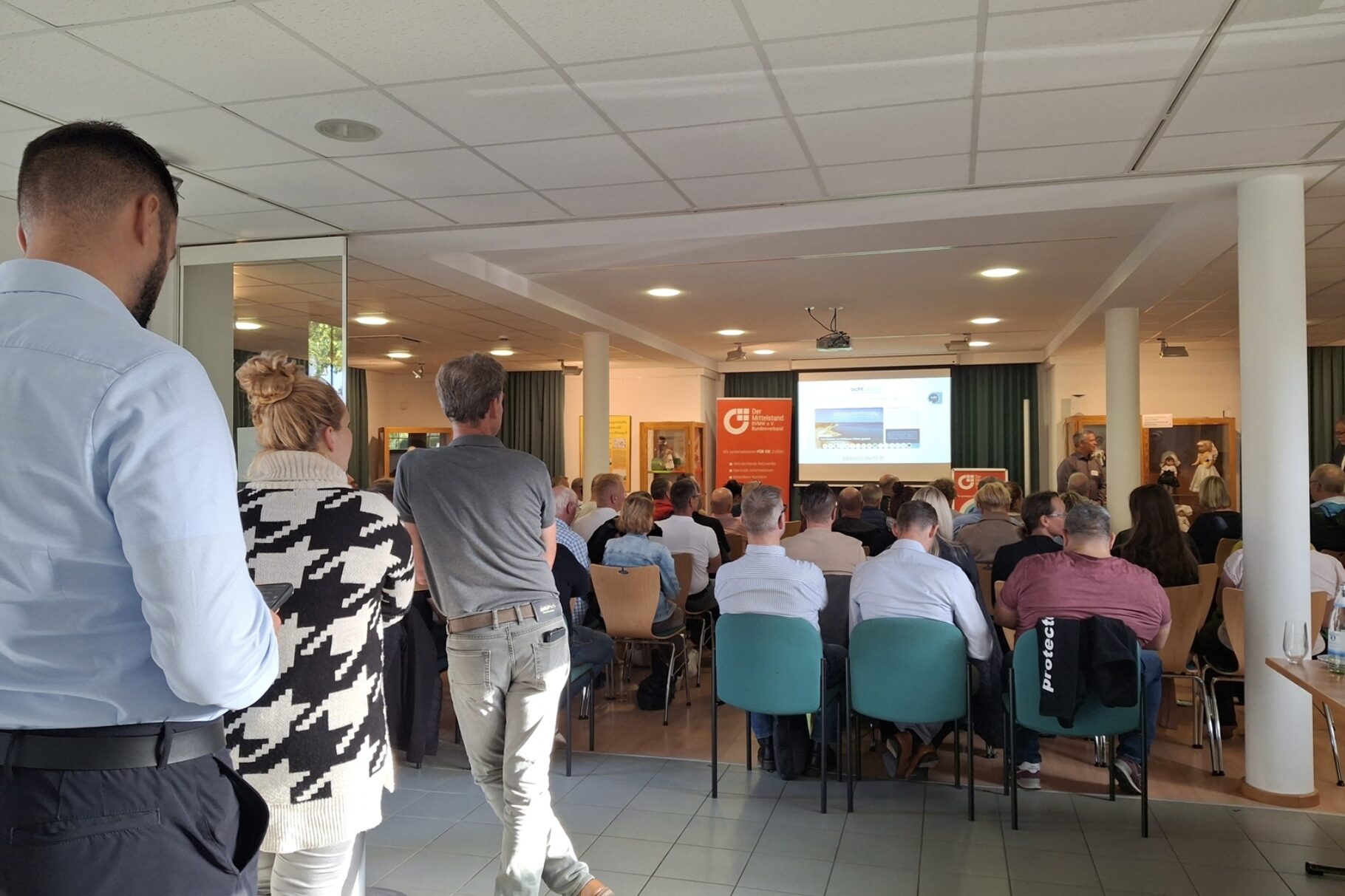 Die Veranstaltung "FTF-Förderprogramm" war gut besucht und die Räumlichkeiten voll besetzt.