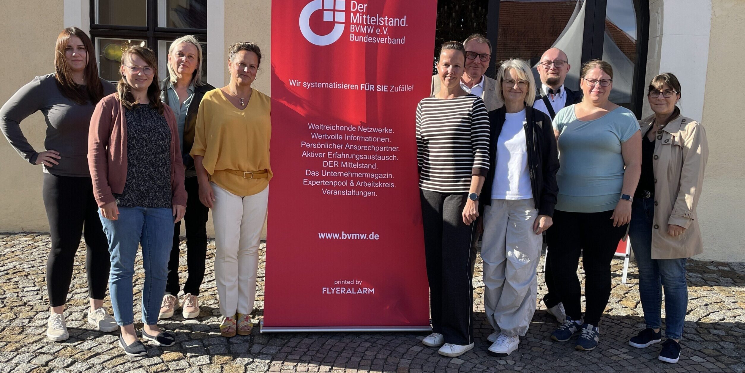 Gruppenbild der Teilnehmer/innen