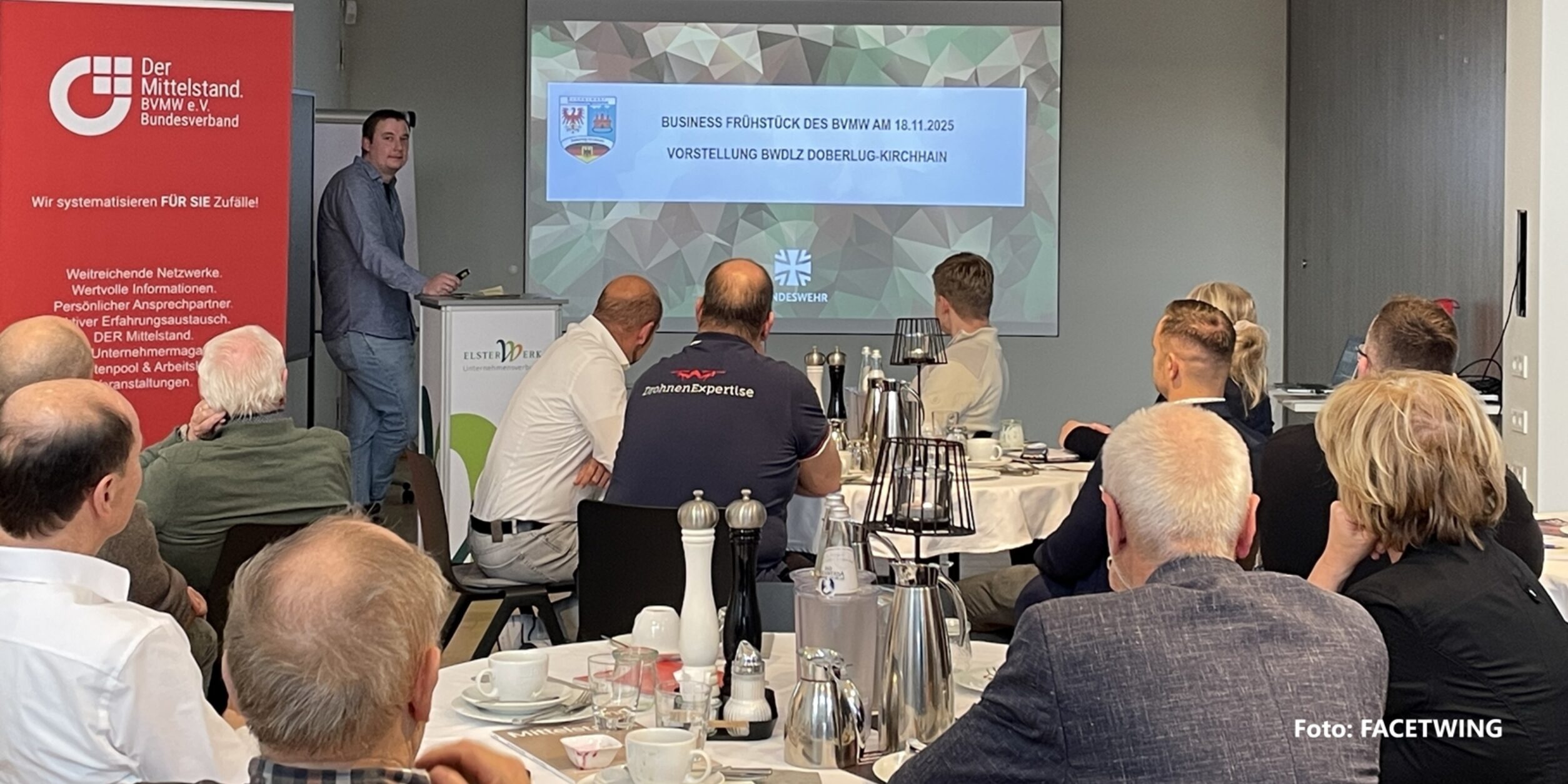 Regierungsamtsrat Matschke BwDLZ Doberlug-Kirchhain während seines Vortrages.