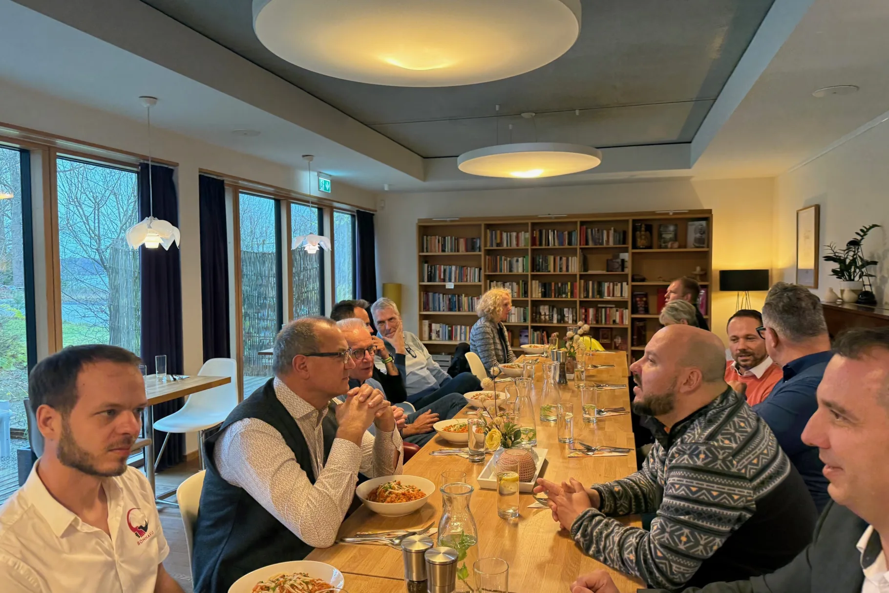 Teilnehmer der Veranstaltung beim gemeinsamen Lunch