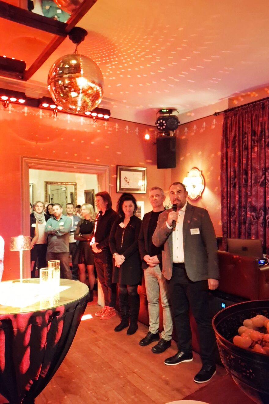 Teilnehmer der BVMW Abschluss-Party 2025