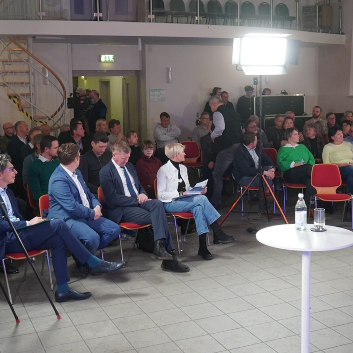 Kandidaten und Teilnehmer des Wahlforums Landratswahl OSL