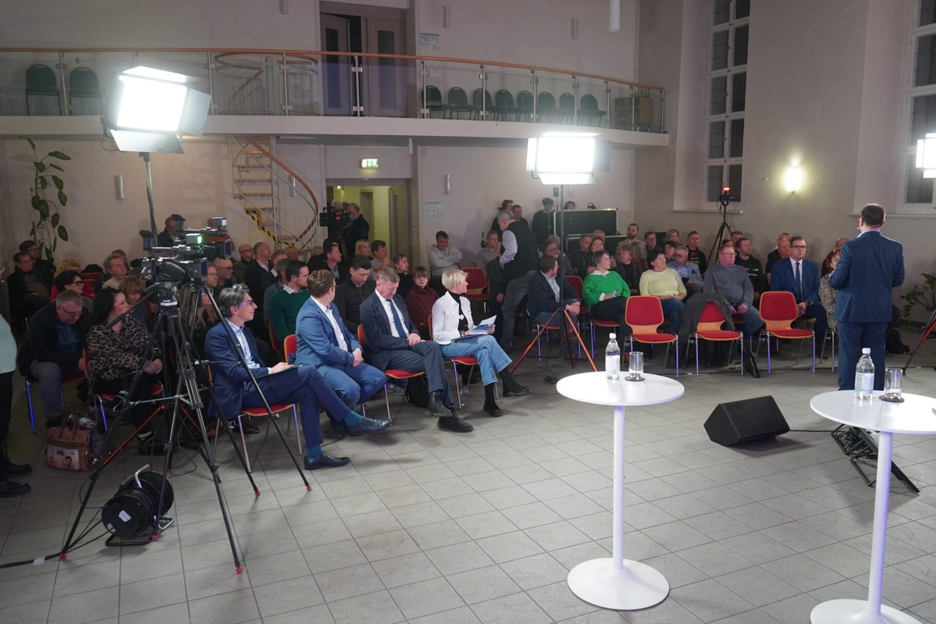 Teilnehmer und Kandidaten beim Wahlforum zur Landratswahl OSL am 08. Januar 2026