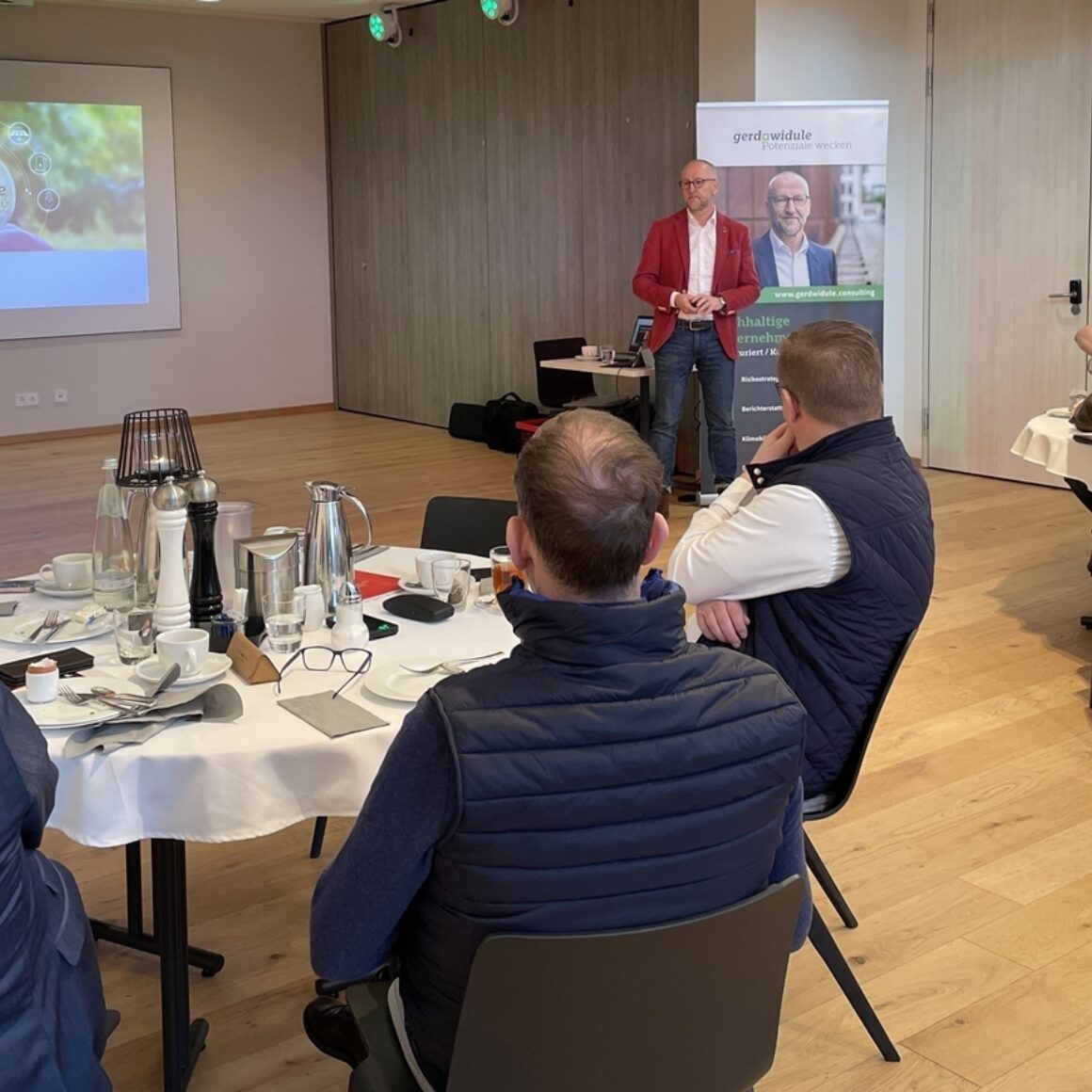 während der Veranstaltung